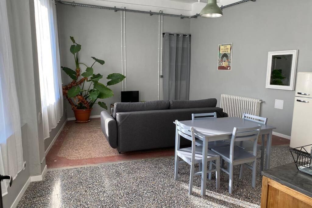 Appartement indépendant dans maison de village Saint-André-de-Sangonis Extérieur photo