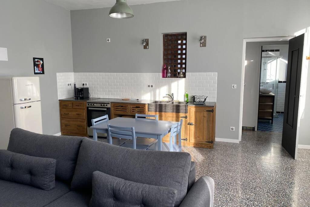 Appartement indépendant dans maison de village Saint-André-de-Sangonis Extérieur photo